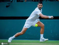 28圈-包含德约科维奇回归赛场，精彩发挥首场状态亮眼，TL观众沸腾！的词条