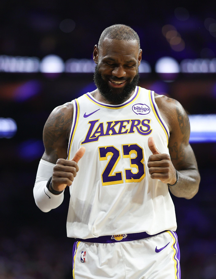 28圈-詹姆斯新星势不可挡表现惊艳,RNG未来可期!的简单介绍