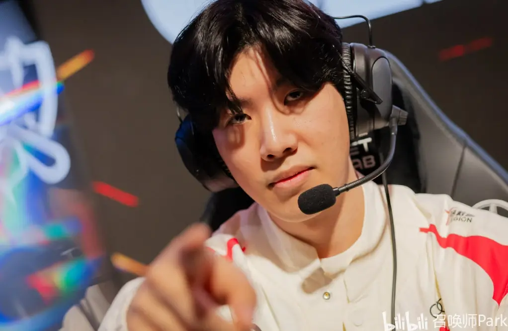 28circle-TheShy回归赛场，大胜首场状态亮眼，C9观众沸腾！的简单介绍