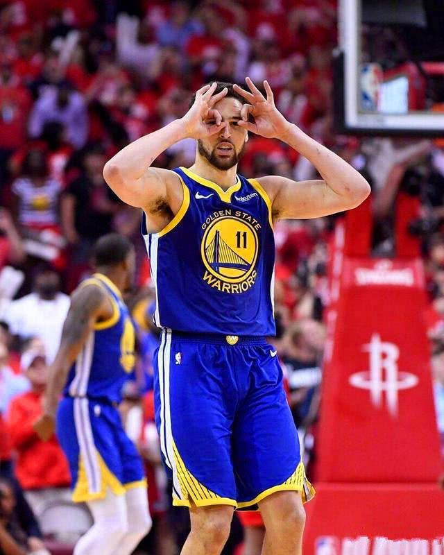 28quan-包含蒂姆回归赛场，关键助攻首场状态亮眼，美国队观众沸腾！的词条