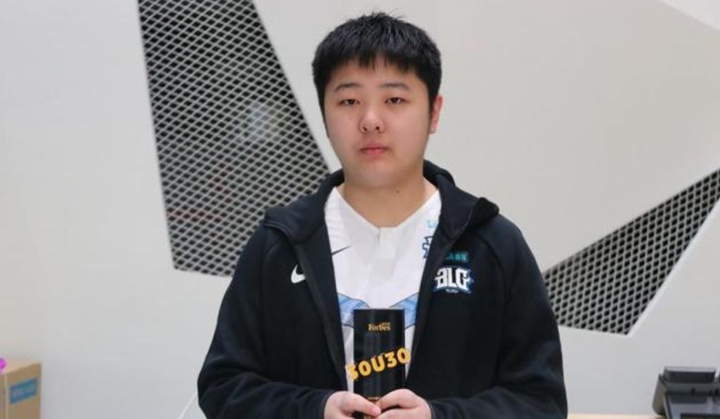 28quan-凯恩新星高光表现表现惊艳，TES未来可期！的简单介绍