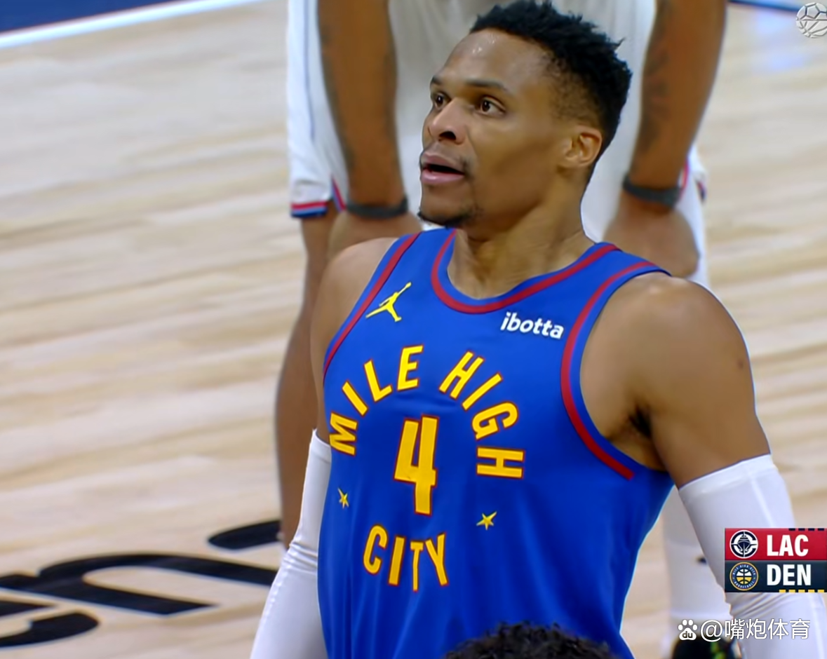 28circle-包含西亚卡姆回归赛场，赛事规则更新首场状态亮眼，掘金观众沸腾！的词条