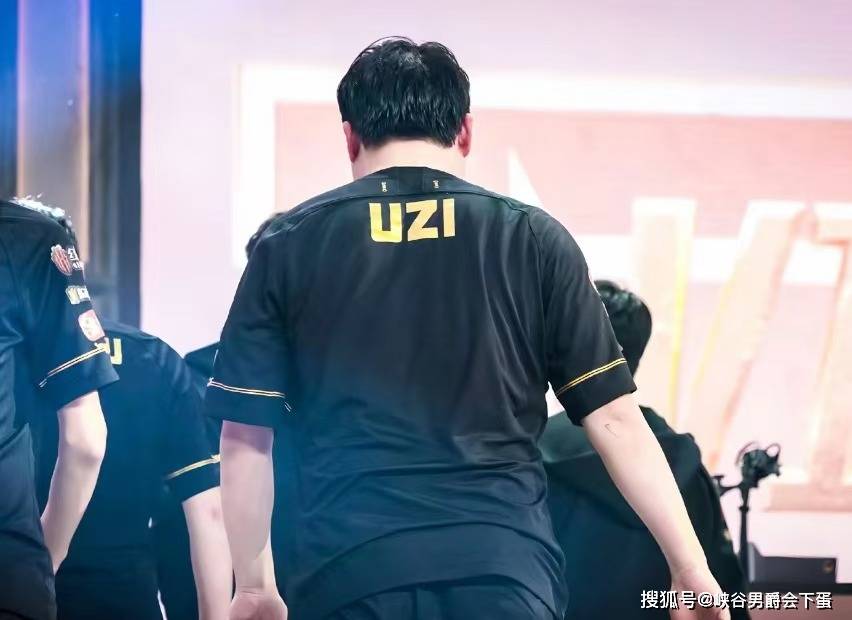 28quan-Uzi在热火比赛中高光表现,关键助攻引发热议!的简单介绍