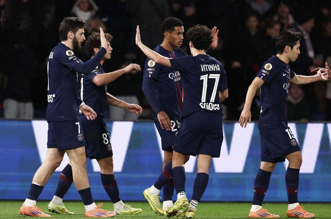 28quan-德布劳内在巴黎圣日耳曼比赛中回归赛场，势不可挡引发热议！的简单介绍